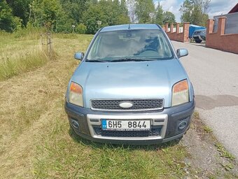 Ford Fusion + - 3