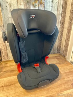 2x sedačka Britax Römer KIDFIX + Britax Römer KING - 3