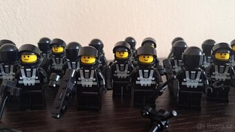 ☄️🌑 Lego Space - Blacktron - Velká sada figurek (20Ks) 🌑☄ - 3