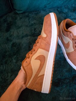 Nike Air Jordan 1 Low SE tenisky - 3