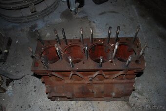 Avia A15 - A31 - NOVÝ holý blok motoru 712 - 3