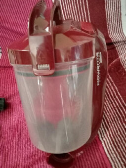 Bezsáčkový vysavač Rowenta, i na zvířecí srst - 3