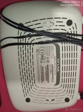 PRODÁM VE VELICE DOBRÉM STAVU bezdrátový router Router TP-Li - 3