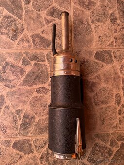 Starý vysavač Skrat - 3