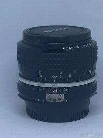 Nikkor 28mm f2,8 Ai - 3