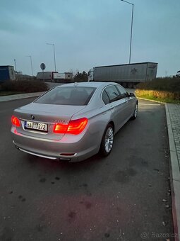 BMW 750LI - 3