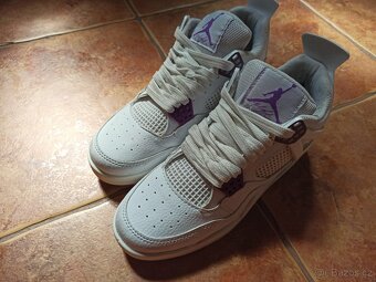Jordan 4 - 3