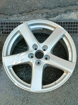 ALU kola Alutec 17" R17 5x100, ET48, 7Jx17, Subaru - 3