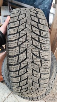 215/60R17 - 3