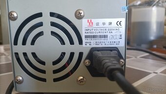 Laboratorní zdroj Yihua 305D - 3