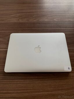 MacBook Air A1466, 2017, 8GB RAM, 128GB SSD, Intel i5 - 3