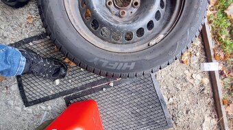 4x disk se zimním pneu Audi A4 - 3