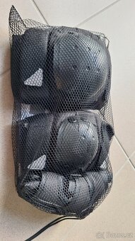 Inline brusle Bladerunner vel. 33-35 + ZDARMA nové chrániče - 3