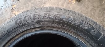 Pneumatiky 215/55R16 - 3