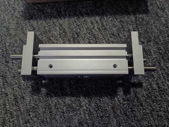 SMC MHL2-16D2 Nový prsový uchopovač pneumatický - 3