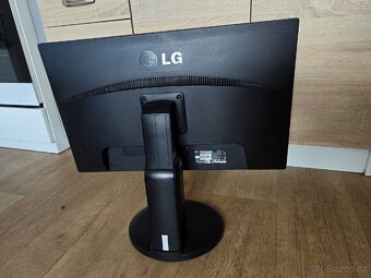 Pivot monitor LG 23" - 3