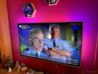 Prodám Philips 58PUS8545 s Ambilight - 3