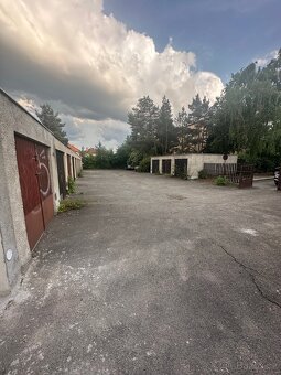 Pronájem Garáže Praha 4 - El. Vrata - Na Lánech - 3