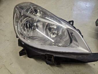 Predni svetla Renault clio 3 - 3