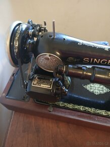 historický eletrický šicí stroj - 3