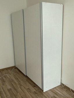 Šatní skříň - 3