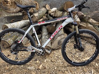 Horské kolo MTB Trek 8000 robustní a ultralehké - 3