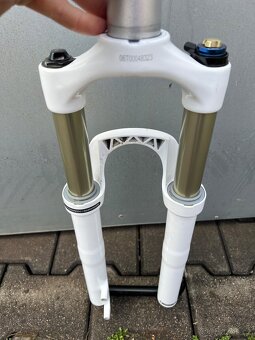 Rockshox reba team dirt vidlice slope - 3