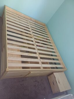 Postel z masivu borovice 160x200 - 3