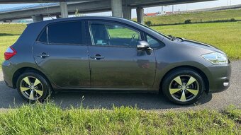 Toyota Auris - 3