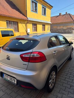 Kia Rio - 3