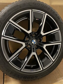 Original sada BMW I4 / 4 G26 styl. 858m 245/45/18 95% - 3