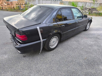 Bmw e38 735i 175kw veškeré náhradní díly z vozu - 3