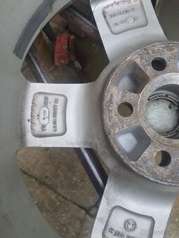 Kompletní Alu kola na Škoda Octavia 1 195 65 R15 - 3