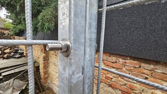 Dvojkotec pro psy 2×2 m – masivní konstrukce, pozinkováno - 3