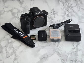 Sony A7R IV + extra baterie a 64 gb SD karty - 3