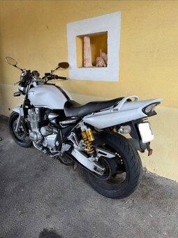 Yamaha XJR1300 2010 - 3