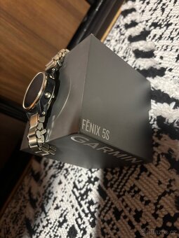 Garmin Fenix 5S Sapphire Goldtone – sportovní chytré hodinky - 3