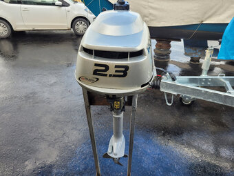 LODNI ZAVESNY MOTOR HONDA 2,3 - 3