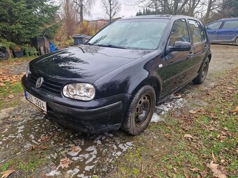 VW Golf 1,6 77kw - 3