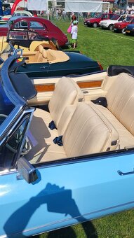 Cadillac Deville - 3