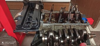 Hyundai i20 - díly z vozu - 3