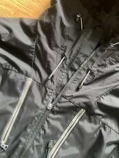 Bench černá bunda - 3