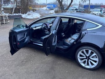 Tesla model 3 - 3