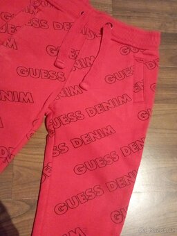 Bavlněná souprava Guess dětská - 3