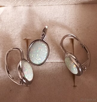 Stříbrné náušnice a přívěsek s opálem - 3