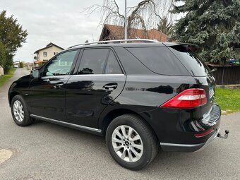 MERCEDES ML 350 CDI 190 kW BEZ MĚCHŮ RV2012 SERVIS POUZE MB - 3