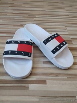 PÁNSKÉ NAZOUVÁKY | BÍLÉ | TOMMY JEANS - 3