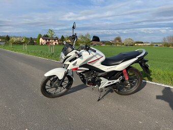 Honda CB125F - 3