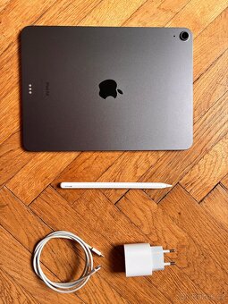 Apple iPad Air 11” 5. generace 2022 64 GB + Apple pencil - 3