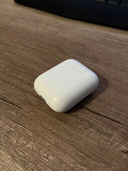 Apple AirPods 1. generace (A1602) - 3